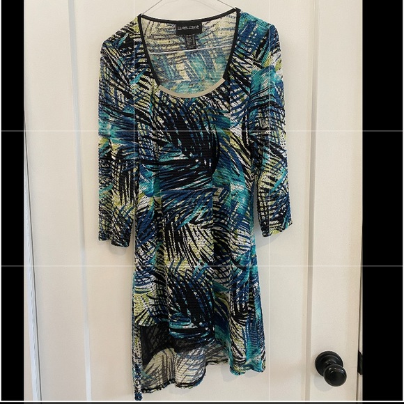 Frank Lyman Design Tops - <3 Frank Lyman blouse